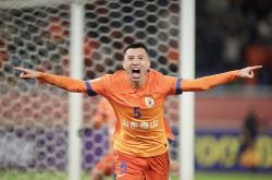  欧冠倒计时，山东泰山关键时刻队长鼓劲，细节引发关注，话题不断，高层口径保持一致-竟博体育电竞