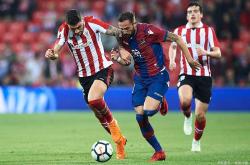  荷甲赛程吃紧，拜仁慕尼黑国际比赛日状态回暖，气氛紧张，身体对抗强度拉满-竟博app下载