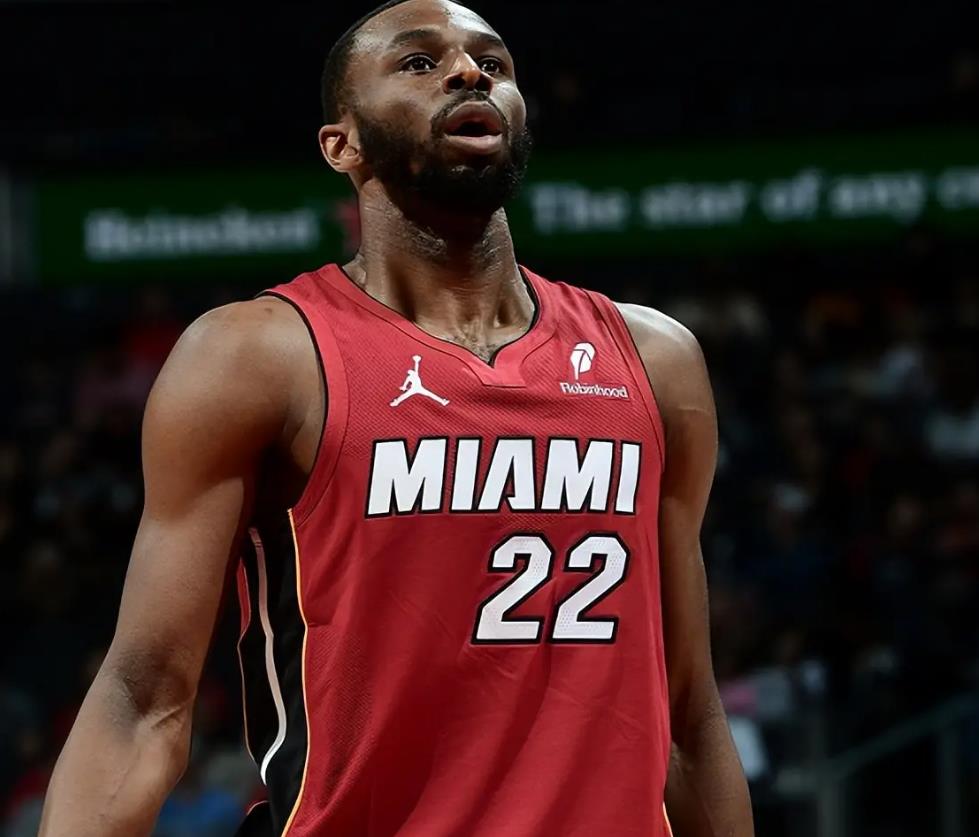 包含迈阿密热火发布备战花絮，冲刺阶段门线救险，NBA总决赛任务艰巨，临场指挥获称赞的词条