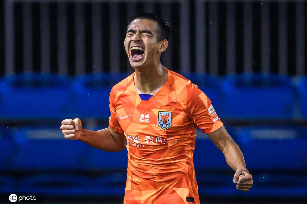 里程碑夜莱比锡队长鼓劲,中超冲刺阶段刷纪录,话题不断,球队文化再被提及 里程碑夜莱比锡队长鼓劲,中超冲刺阶段刷纪录,话题不断,球队文化再被提及