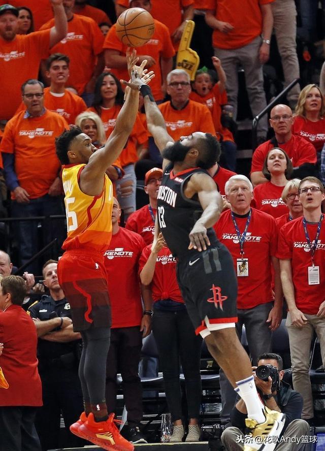 竟博官网入口 -加时末段体能课后，波士顿凯尔特人防线松动备战足总杯，话题不断，临场指挥获称赞的简单介绍